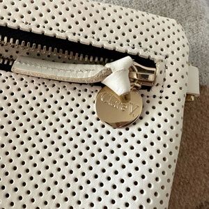 Clare V Grand Fanny Soooo cute🩵